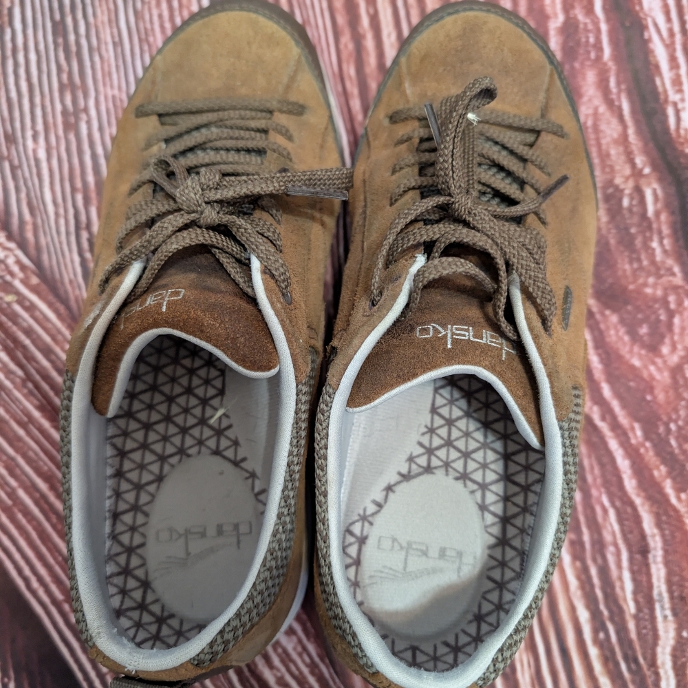Like New Ladies Dansko HIKING Sneakers